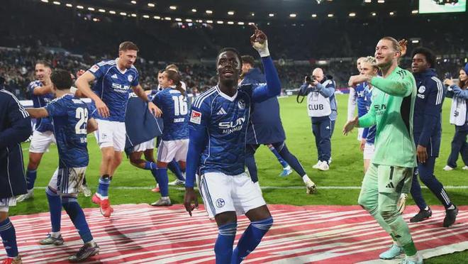 沙尔克04今年能否重返德甲？ 穆斯利奇带队重回正轨